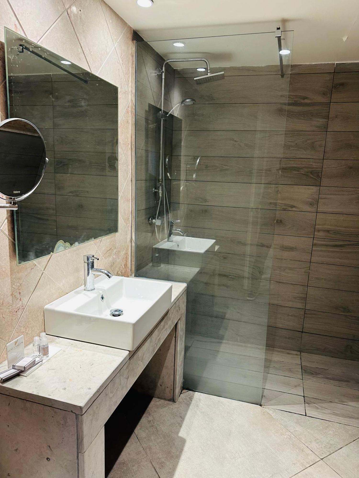 Penthouse Cosy Avec Piscine Privee Aparthotel La Marsa Ngoại thất bức ảnh