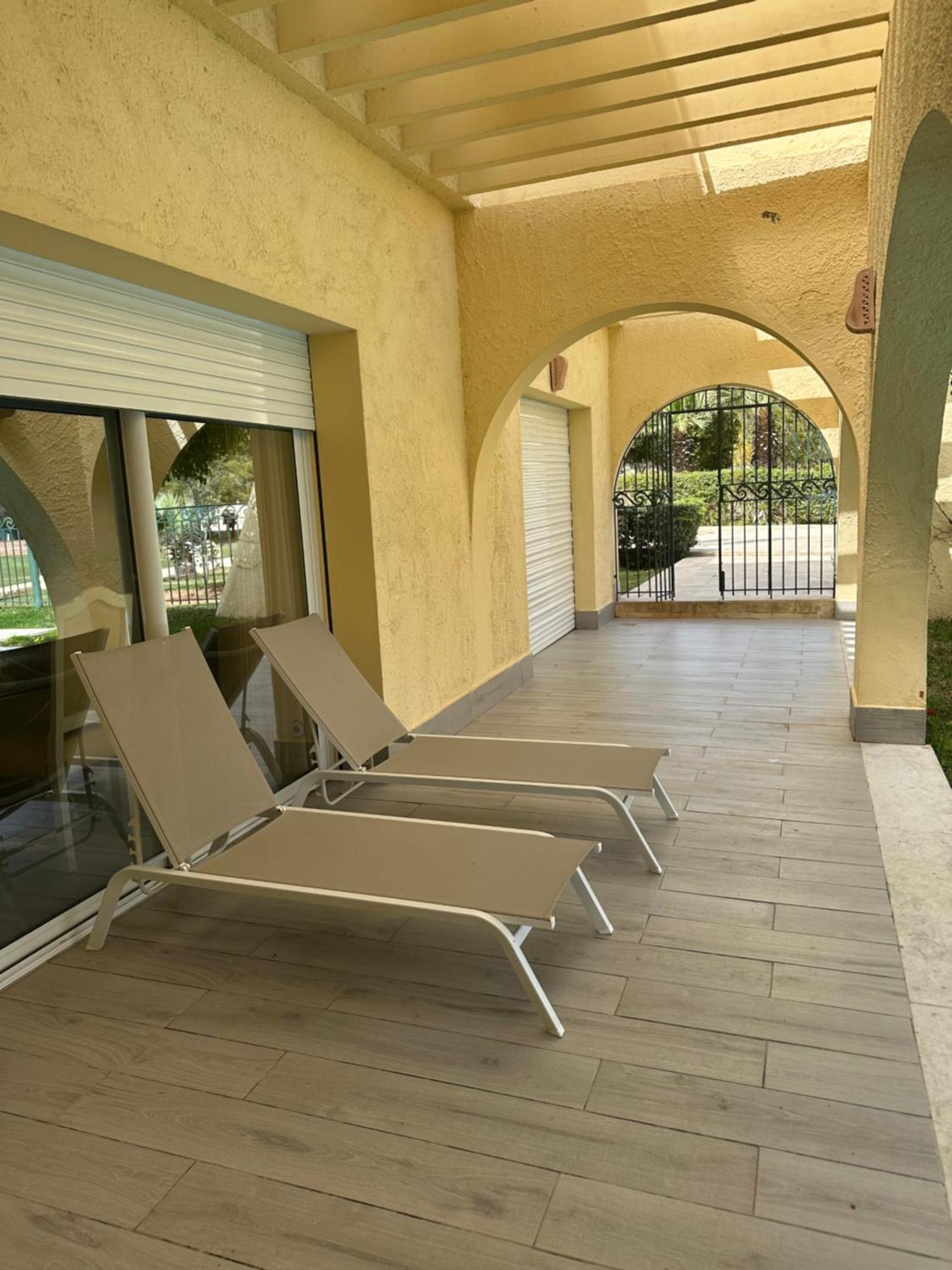 Penthouse Cosy Avec Piscine Privee Aparthotel La Marsa Ngoại thất bức ảnh